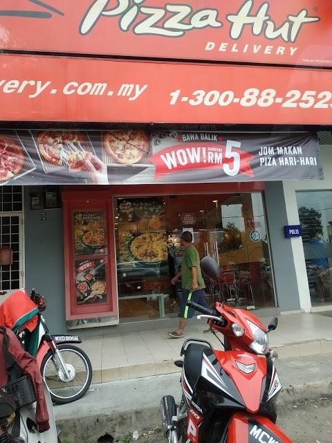 Pizza Hut Delivery Taman Cheng